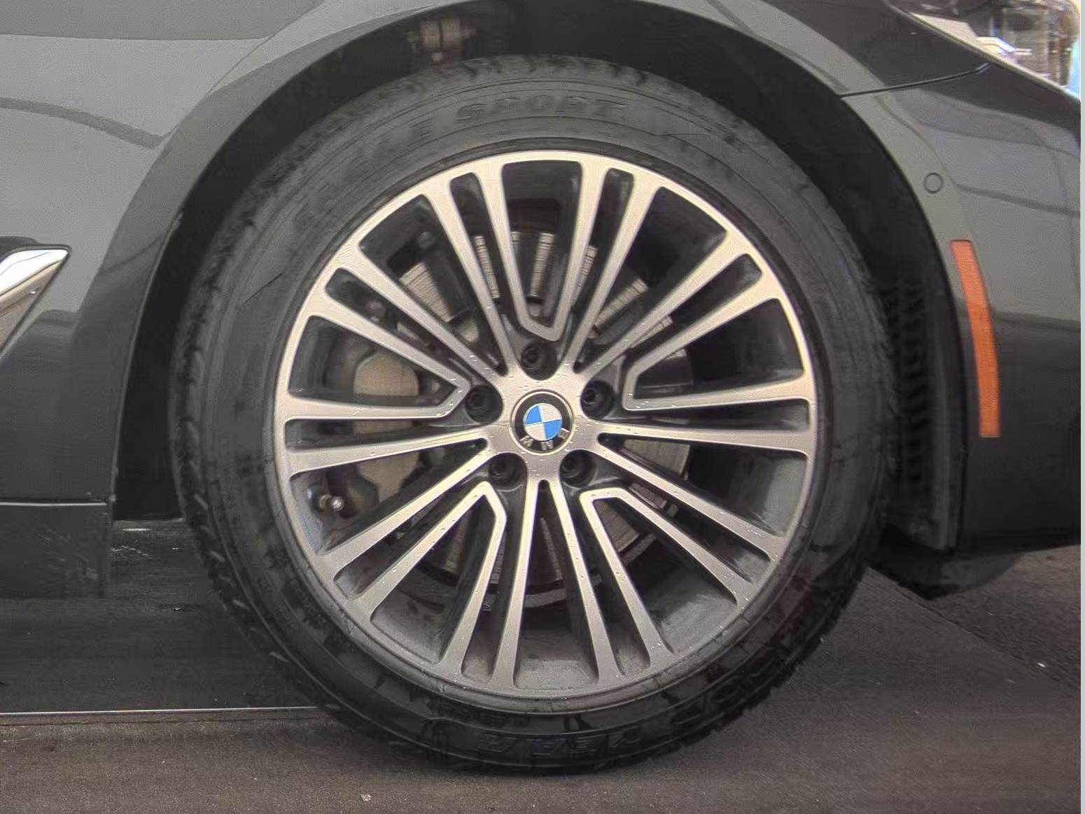 2018 BMW 5 Series 530i xDrive AWD