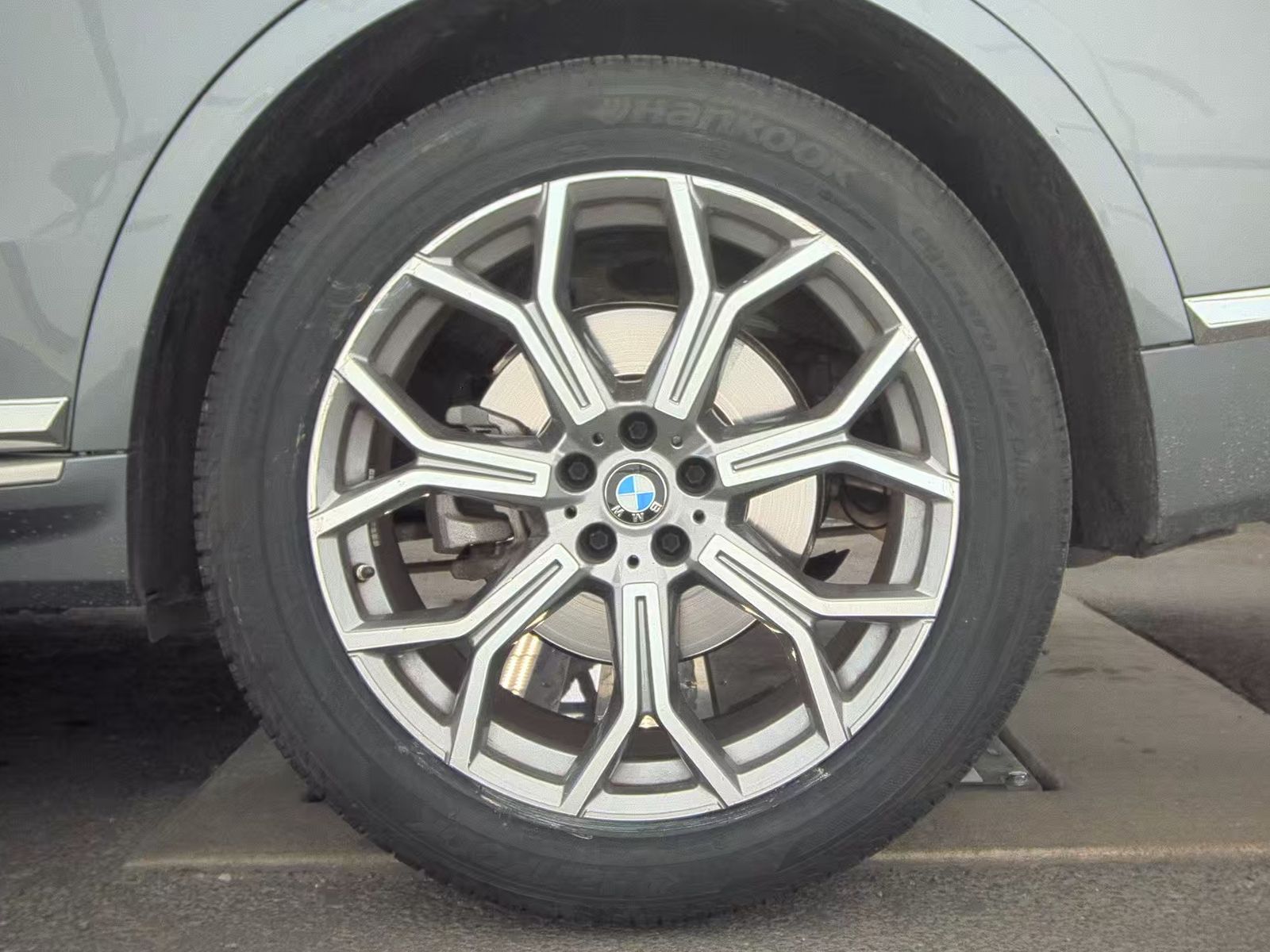 2024 BMW X7 xDrive40i AWD