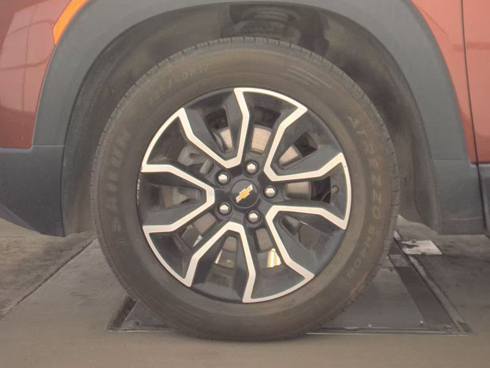 CHEVROLET ACTIV - 10