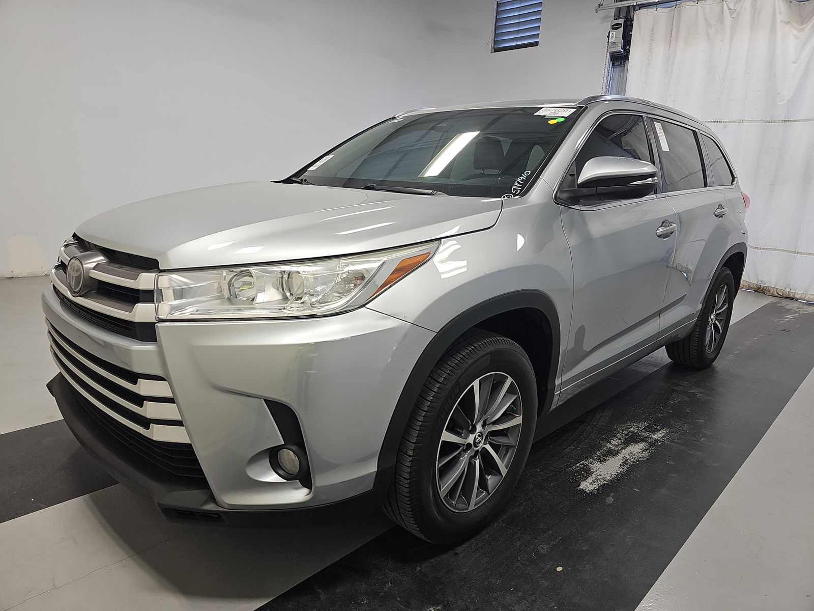 2018 Toyota Highlander XLE FWD