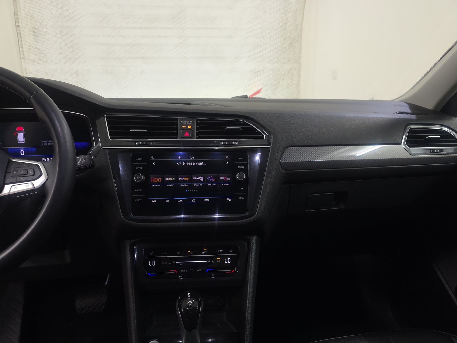 2022 Volkswagen Tiguan 2.0T SE FWD