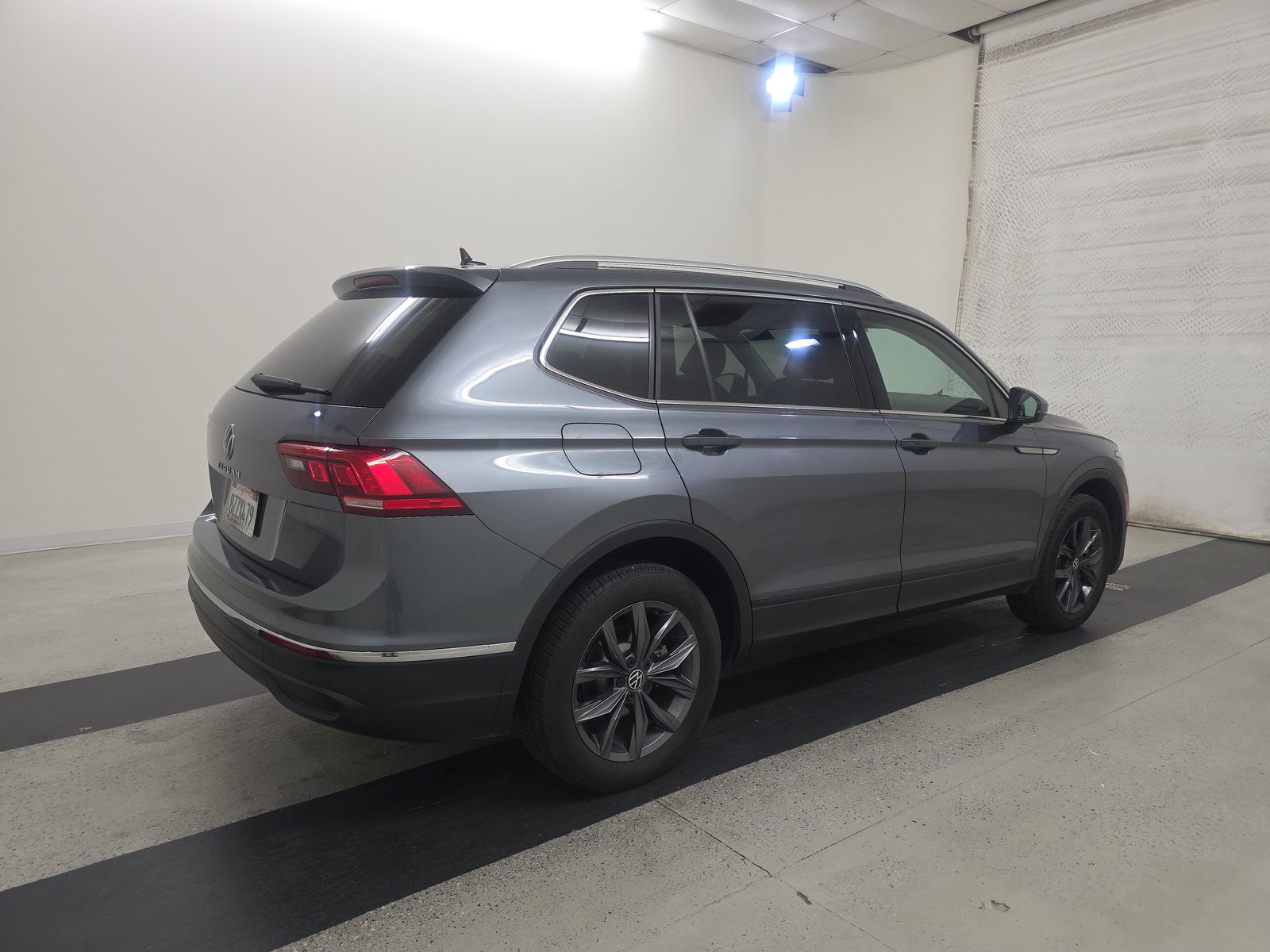 2022 Volkswagen Tiguan 2.0T SE FWD