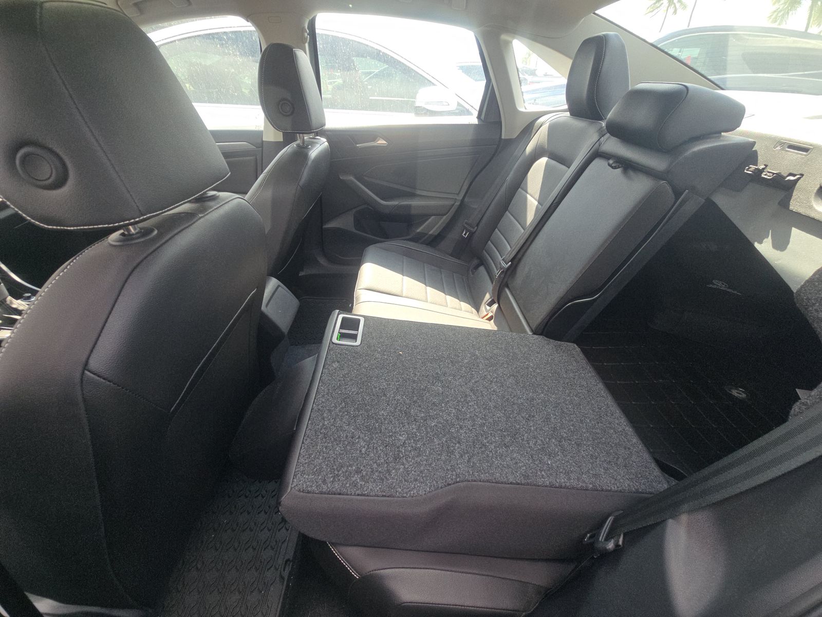 2024 Volkswagen Jetta 1.5T SE FWD