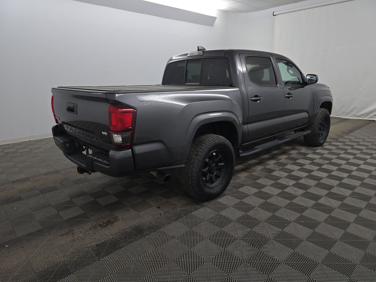2023 Toyota Tacoma SR AWD