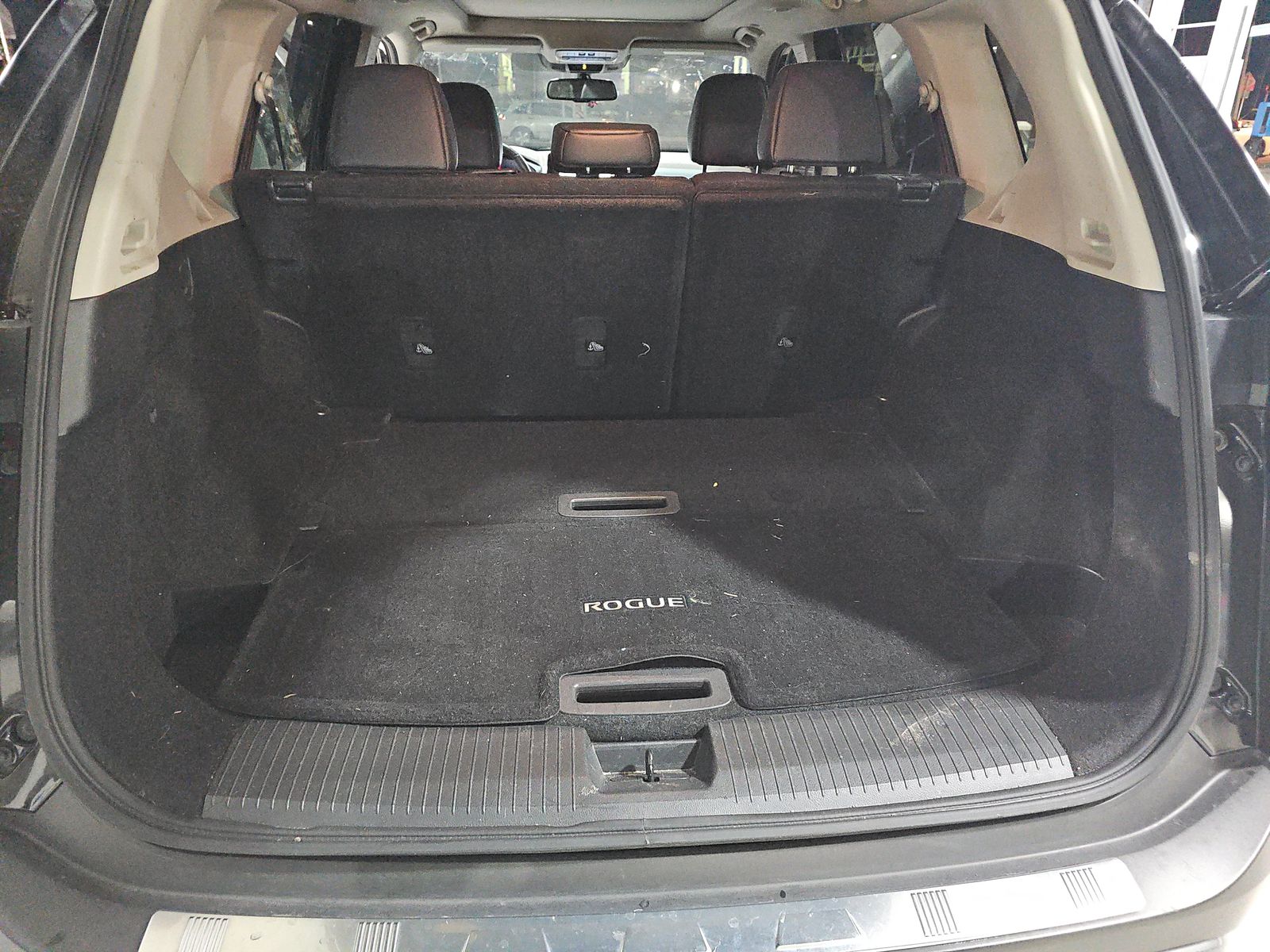 2023 Nissan Rogue SL FWD