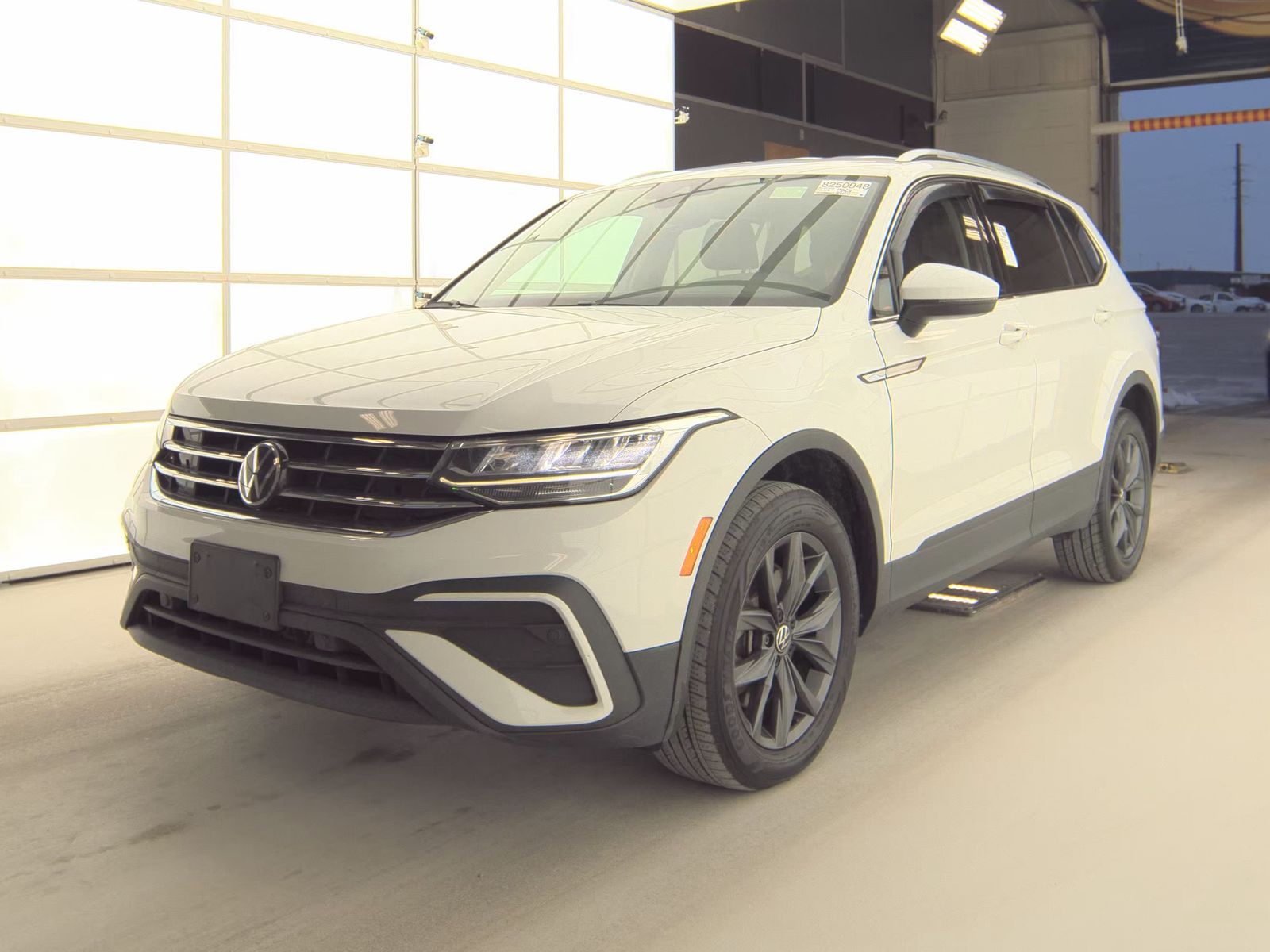 2022 Volkswagen Tiguan 2.0T SE AWD