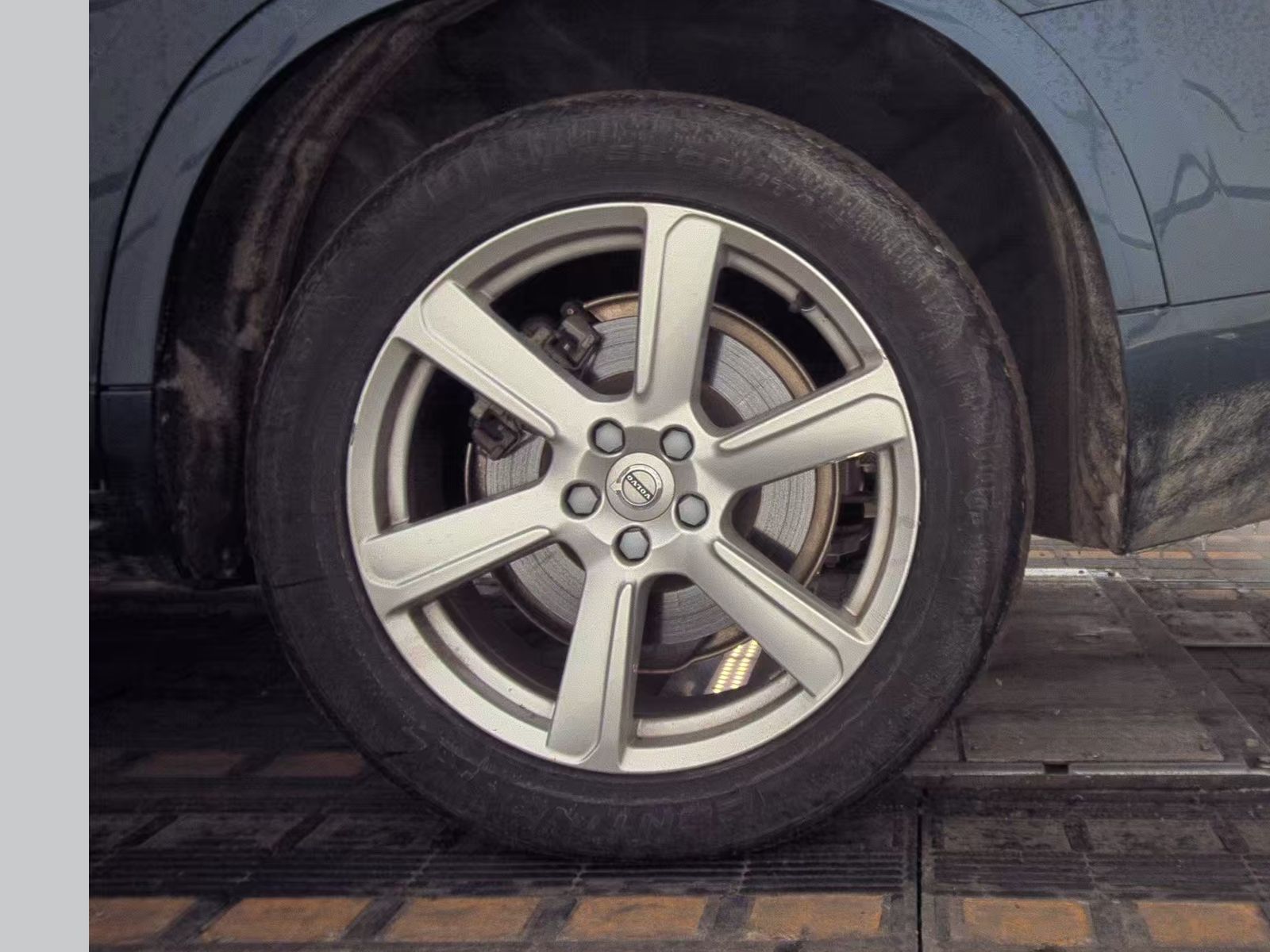 2022 Volvo XC90 T6 Momentum AWD