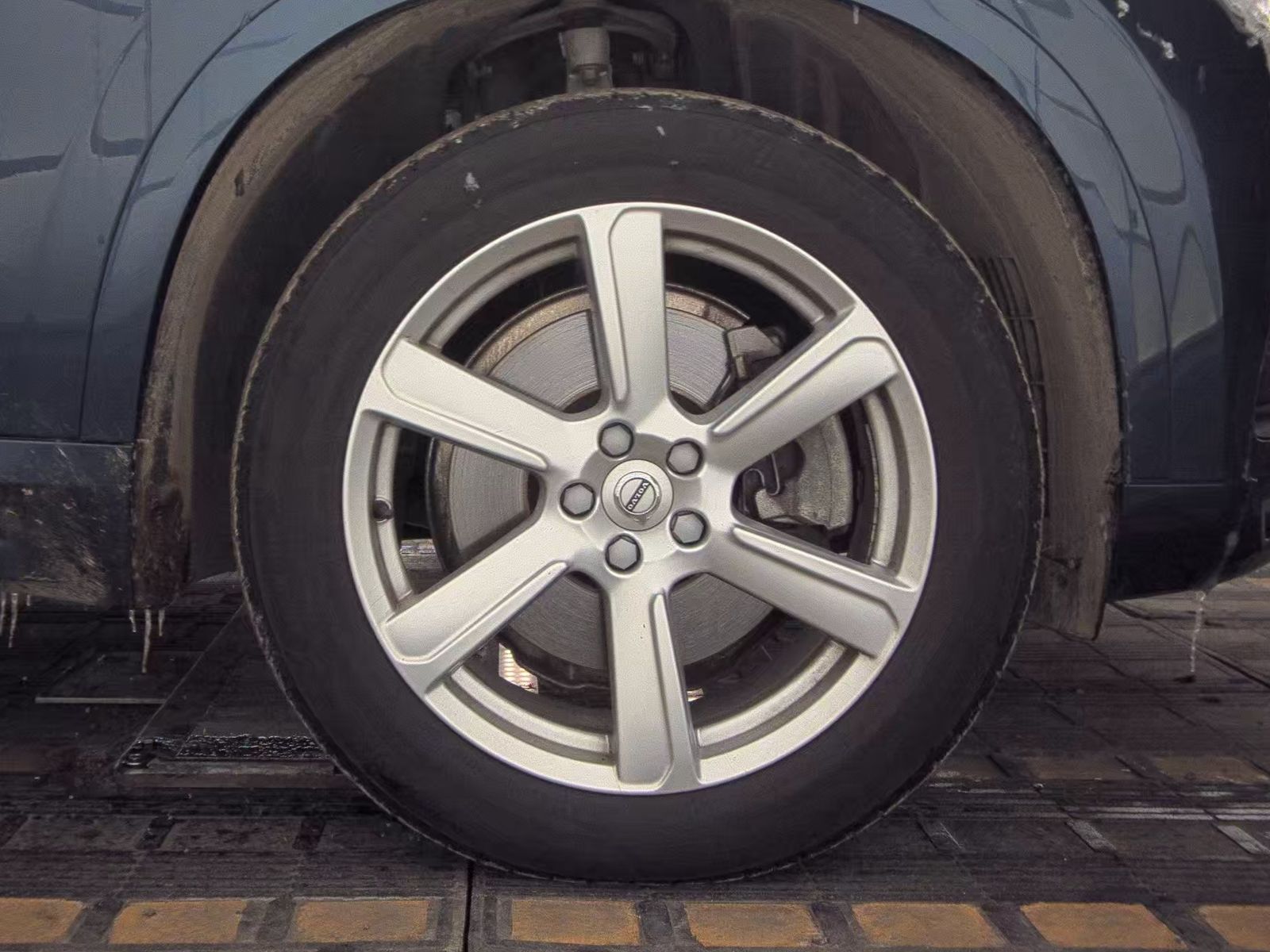 2022 Volvo XC90 T6 Momentum AWD