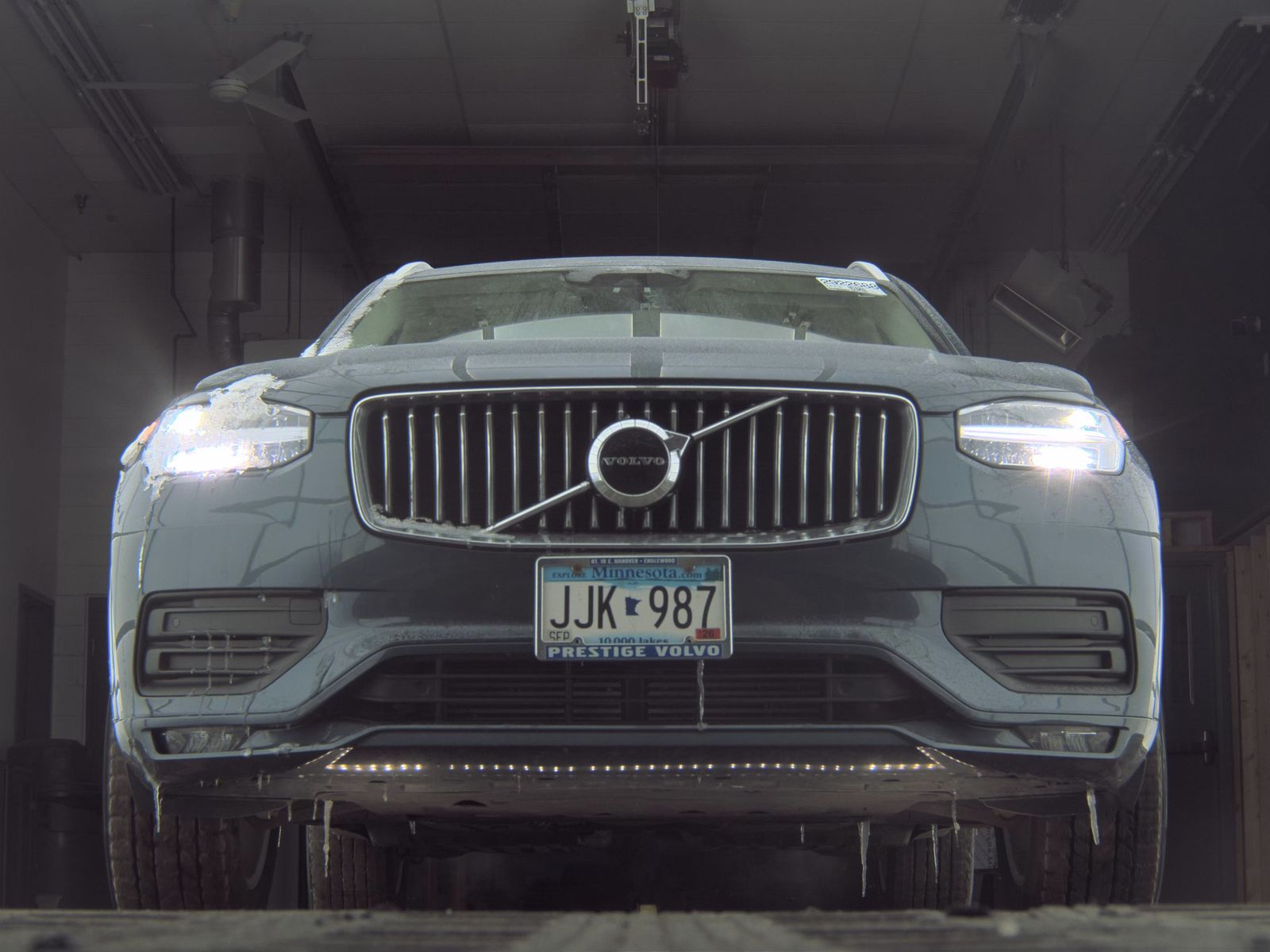 2022 Volvo XC90 T6 Momentum AWD