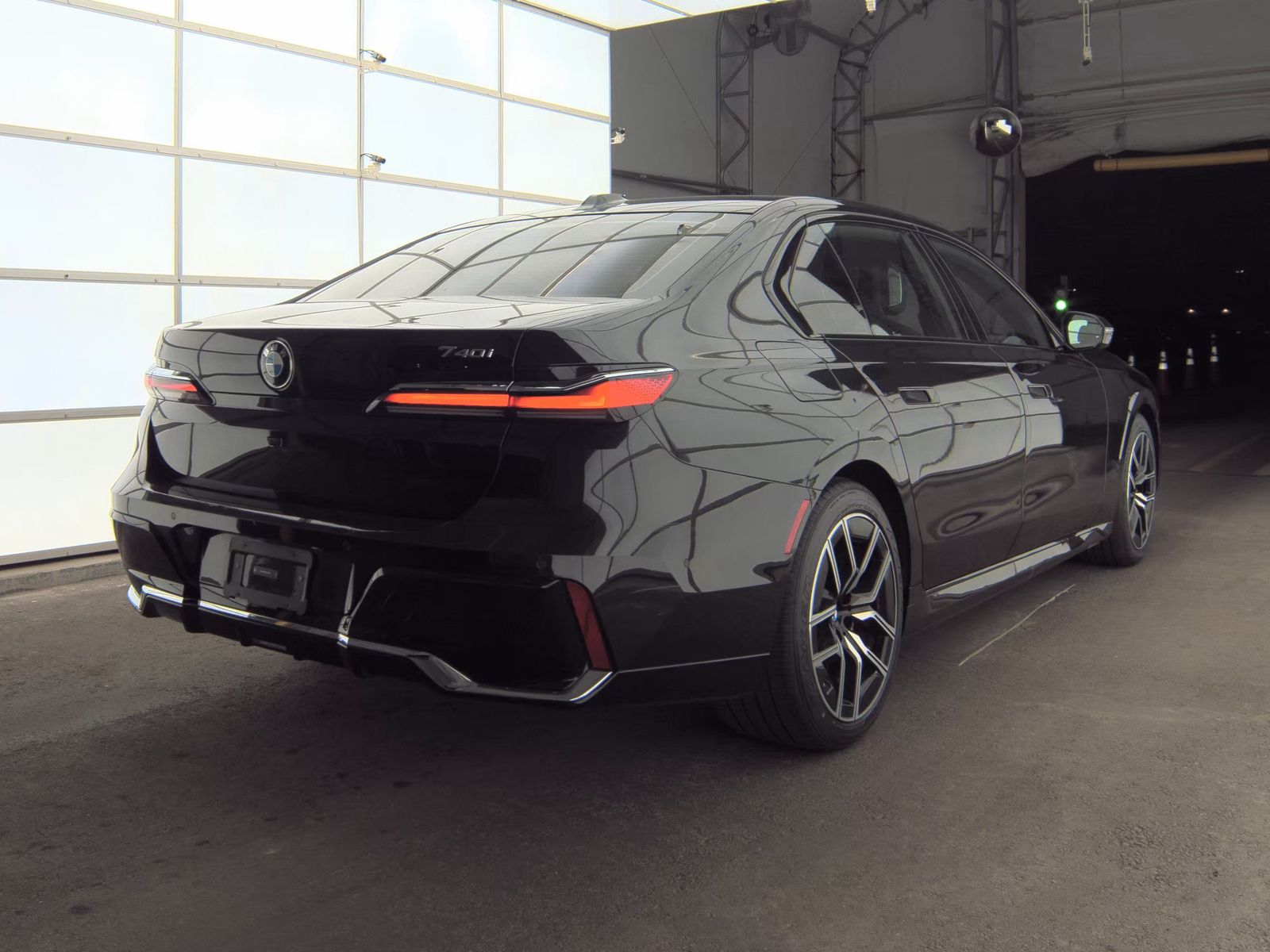 2025 BMW 7 Series 740i RWD