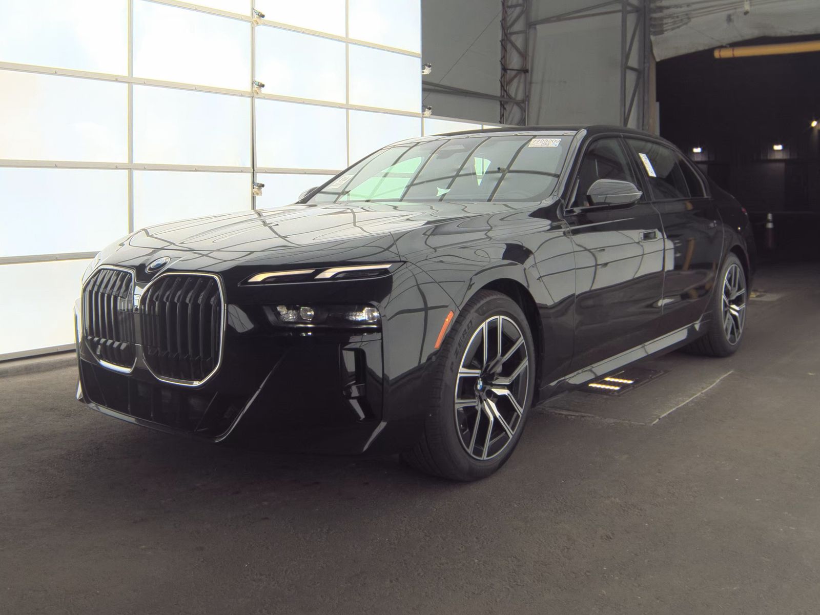 2025 BMW 7 Series 740i RWD