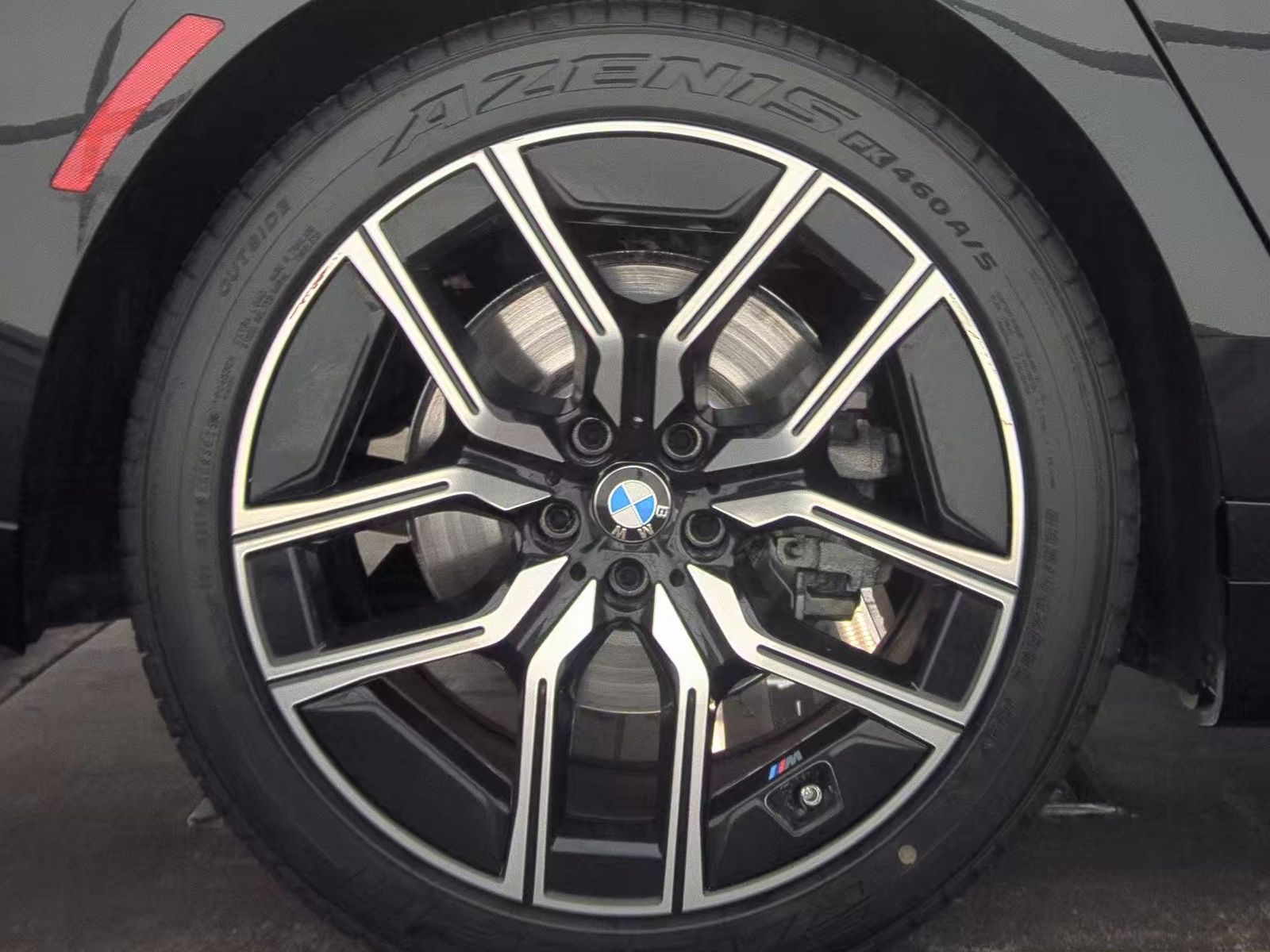 2025 BMW 7 Series 740i RWD