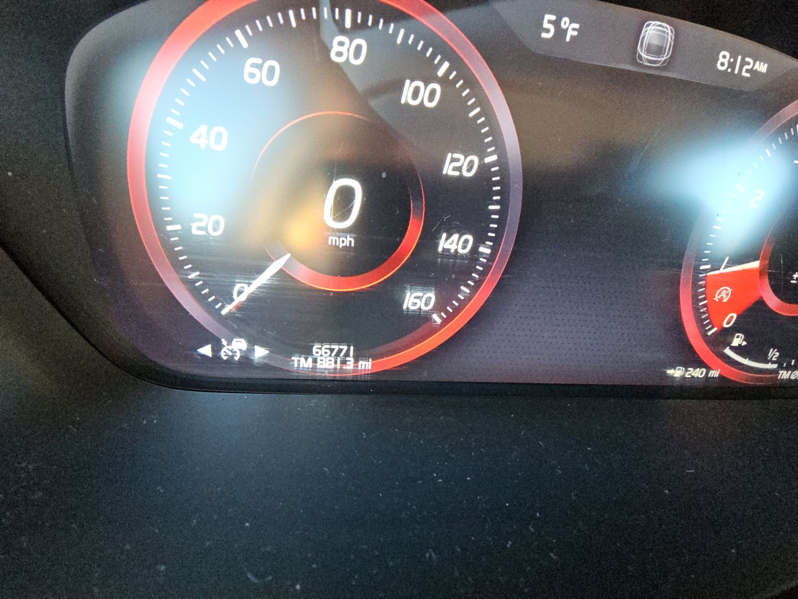 2022 Volvo XC90 T6 Momentum AWD