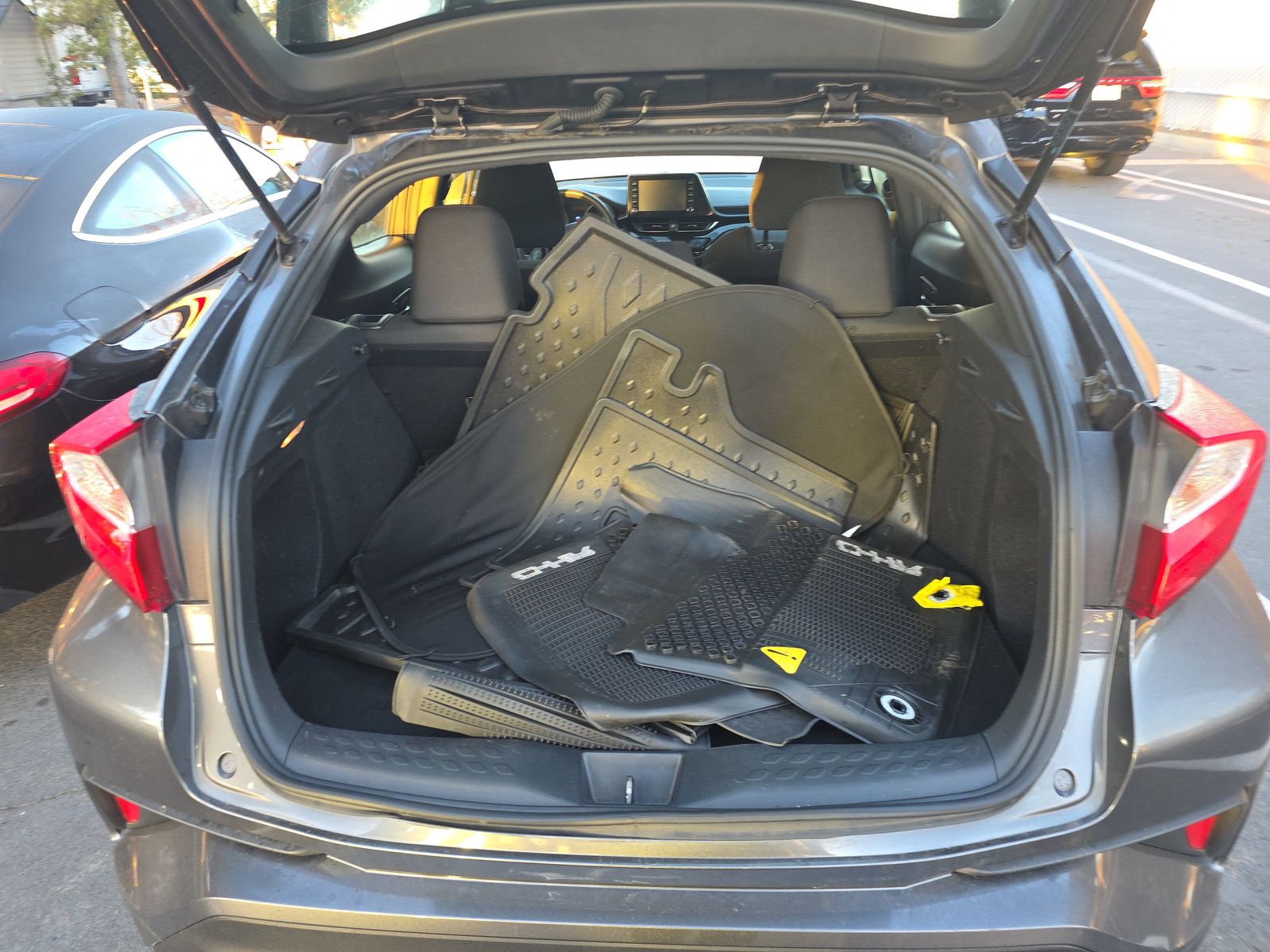 2019 Toyota C-HR LE FWD