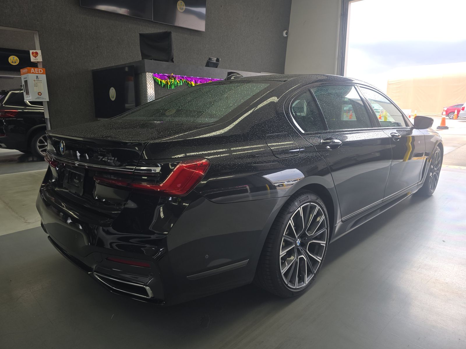 2022 BMW 7 Series 740i RWD