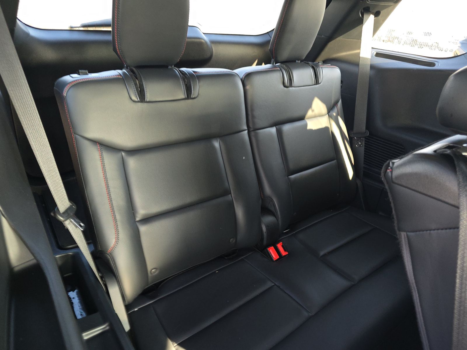 2025 Ford Explorer ST-Line RWD