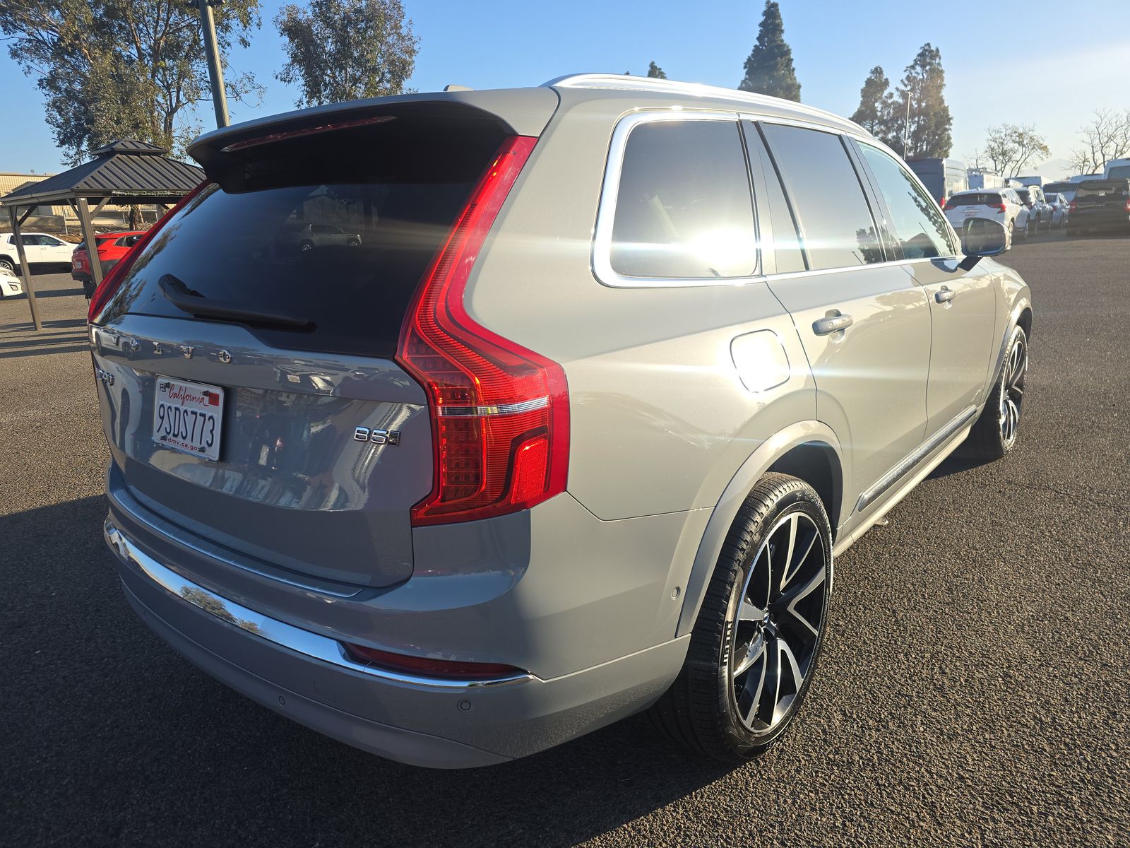 2025 Volvo XC90 B5 Plus AWD