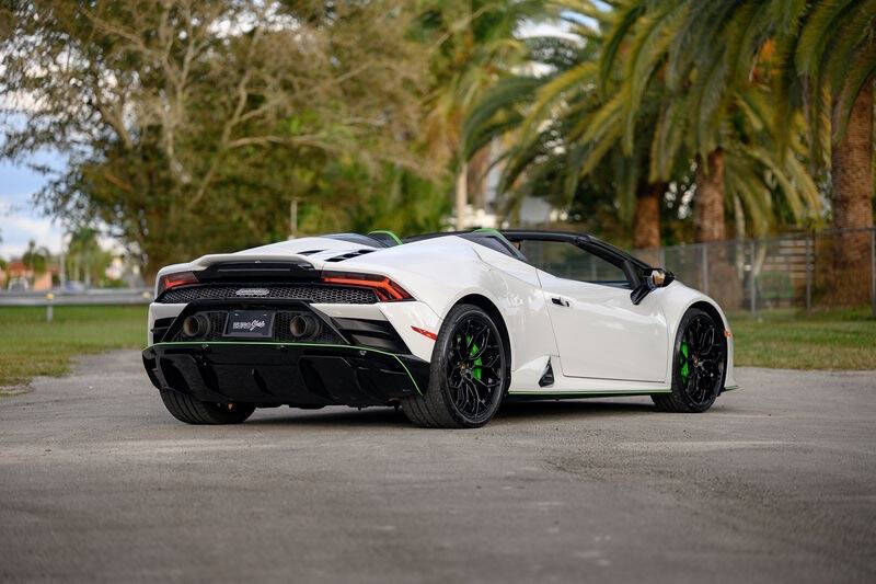 2023 Lamborghini Huracan EVO RWD