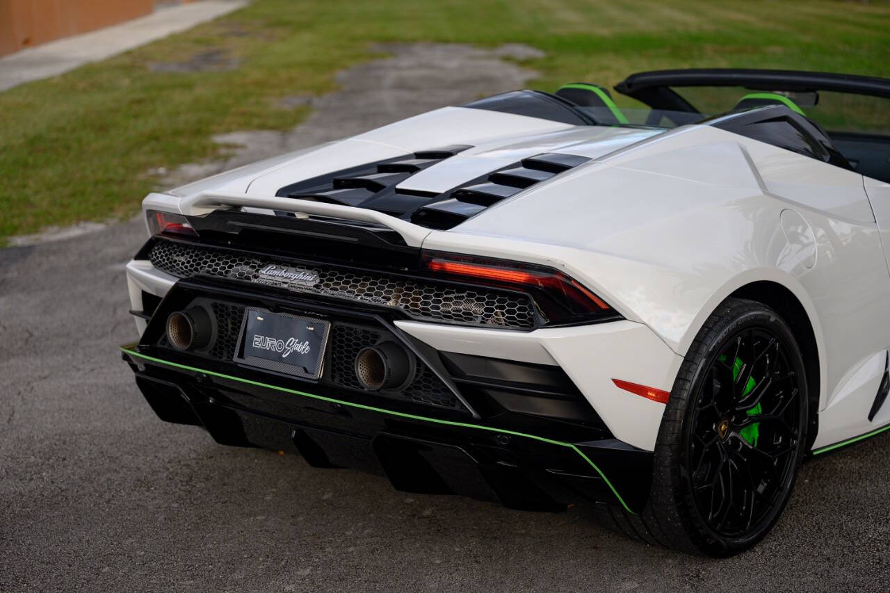 2023 Lamborghini Huracan EVO RWD