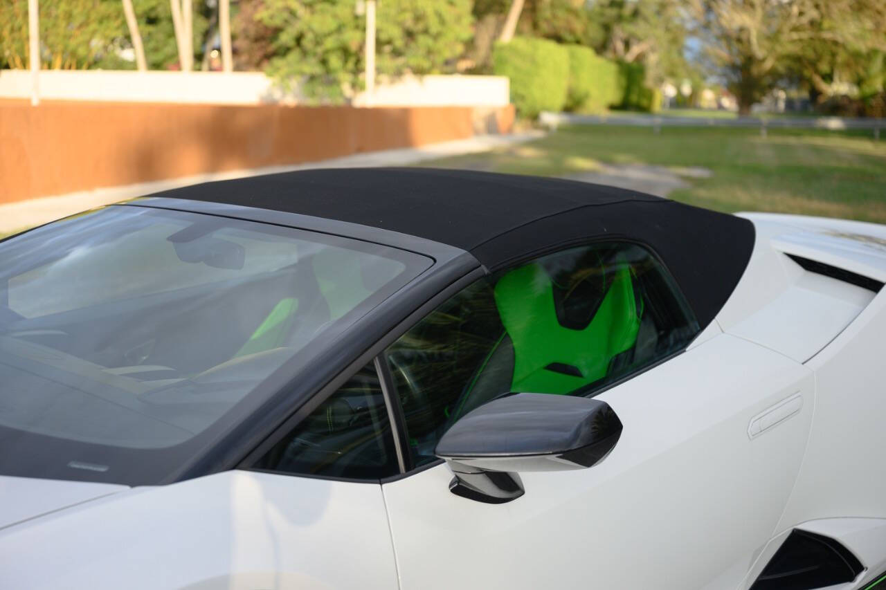 2023 Lamborghini Huracan EVO RWD