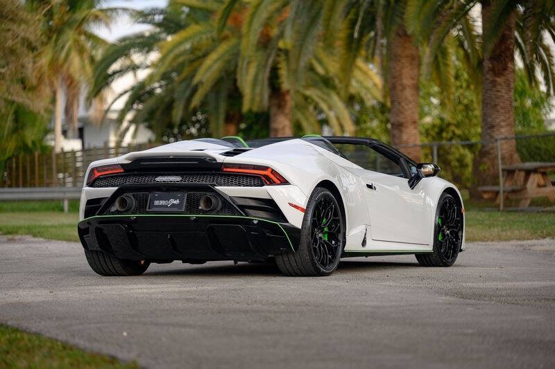 2023 Lamborghini Huracan EVO RWD