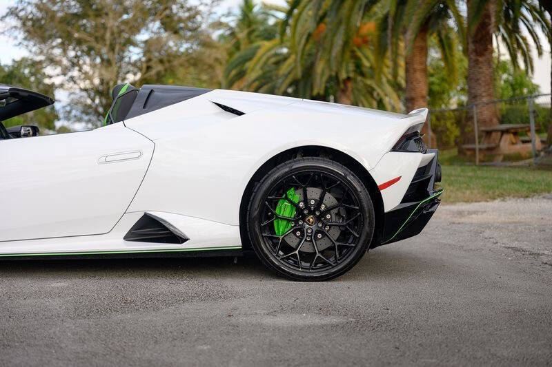 2023 Lamborghini Huracan EVO RWD