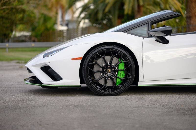 2023 Lamborghini Huracan EVO RWD