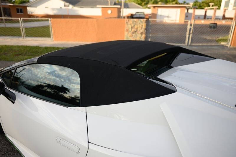 2023 Lamborghini Huracan EVO RWD