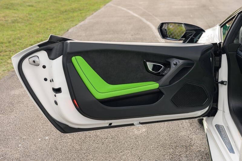 2023 Lamborghini Huracan EVO RWD