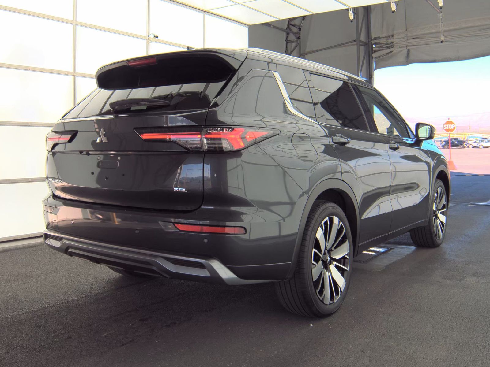 2025 Mitsubishi Outlander SEL FWD