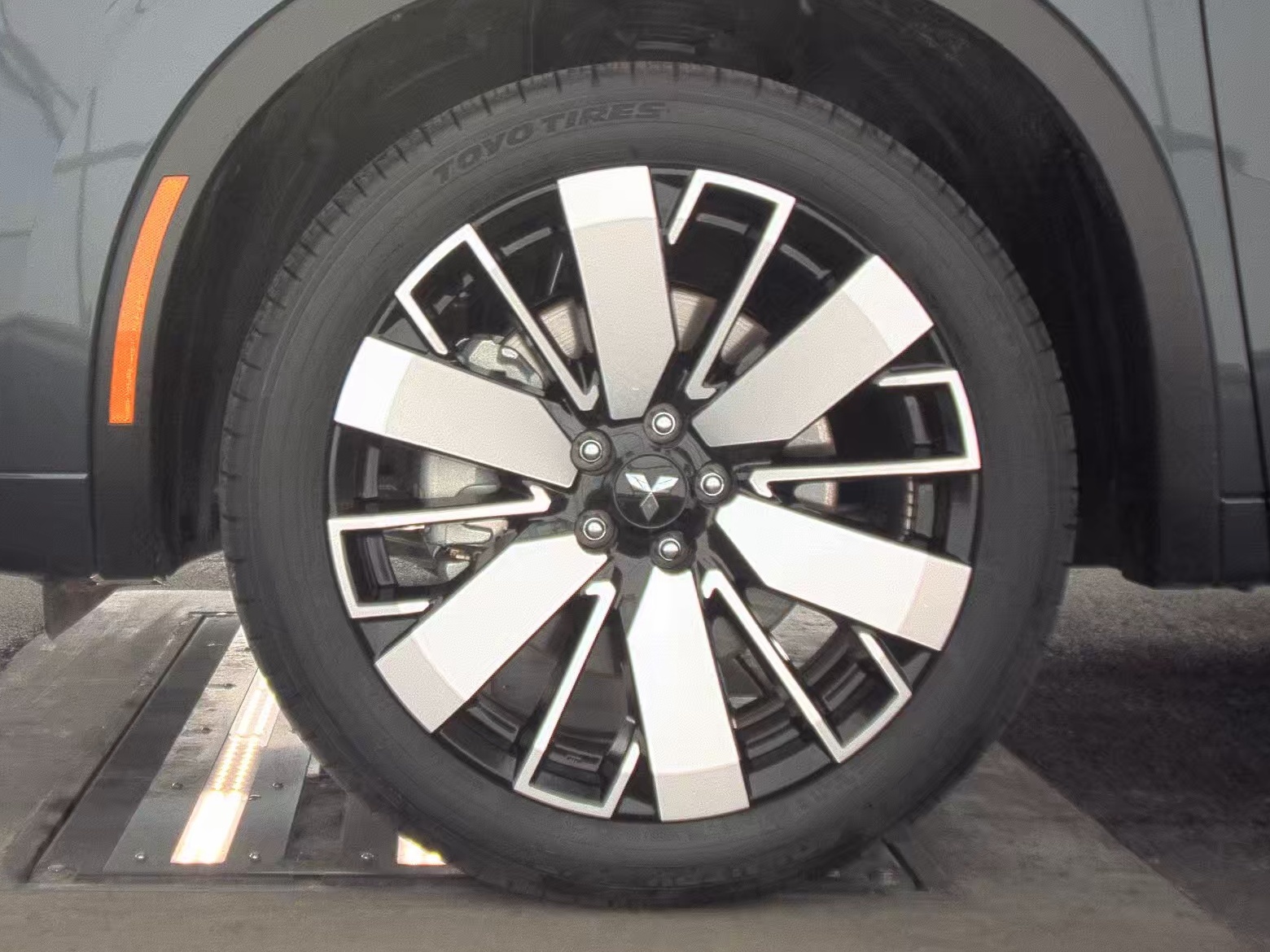 2025 Mitsubishi Outlander SEL FWD