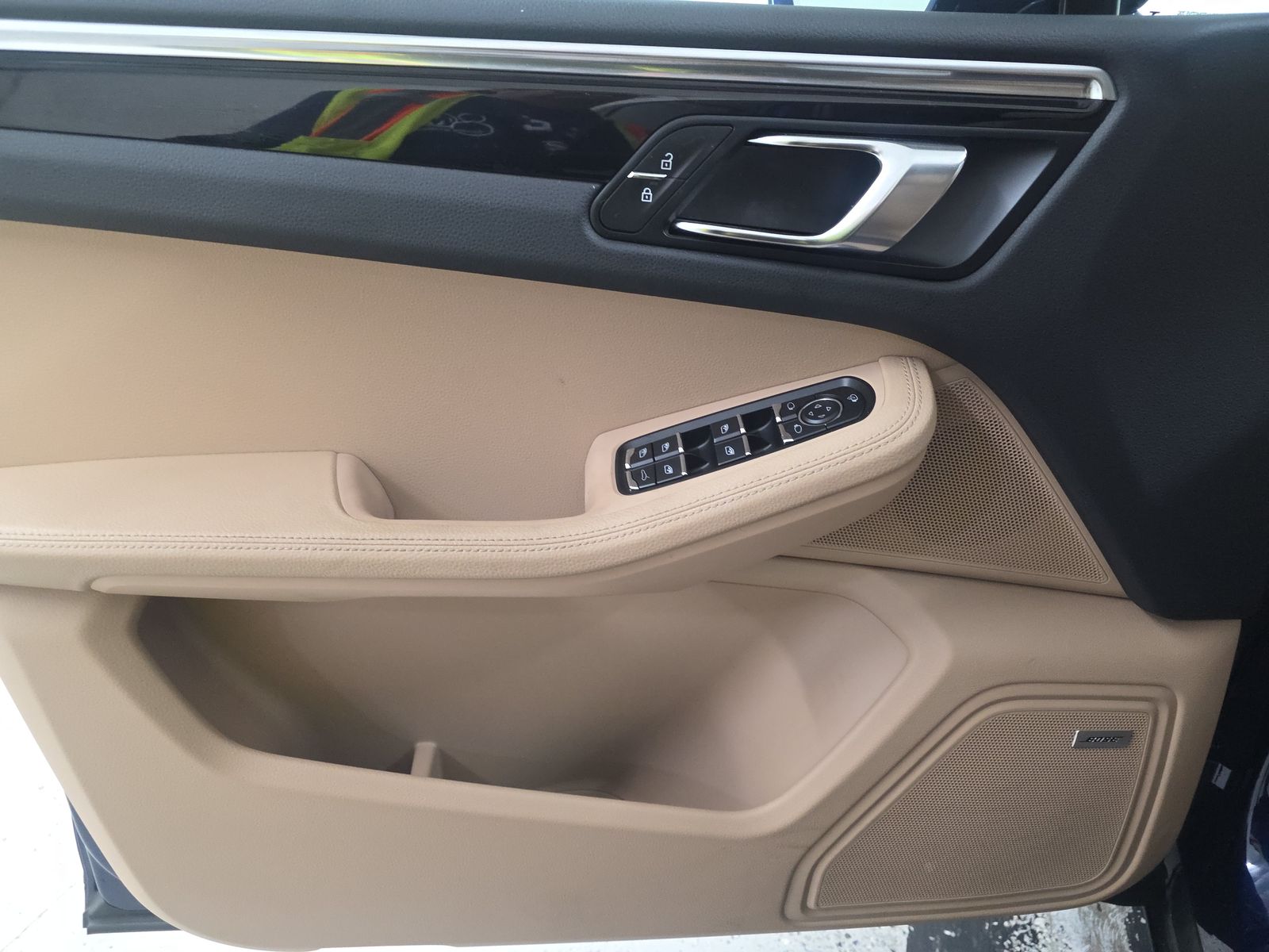 2022 Porsche Macan Base AWD