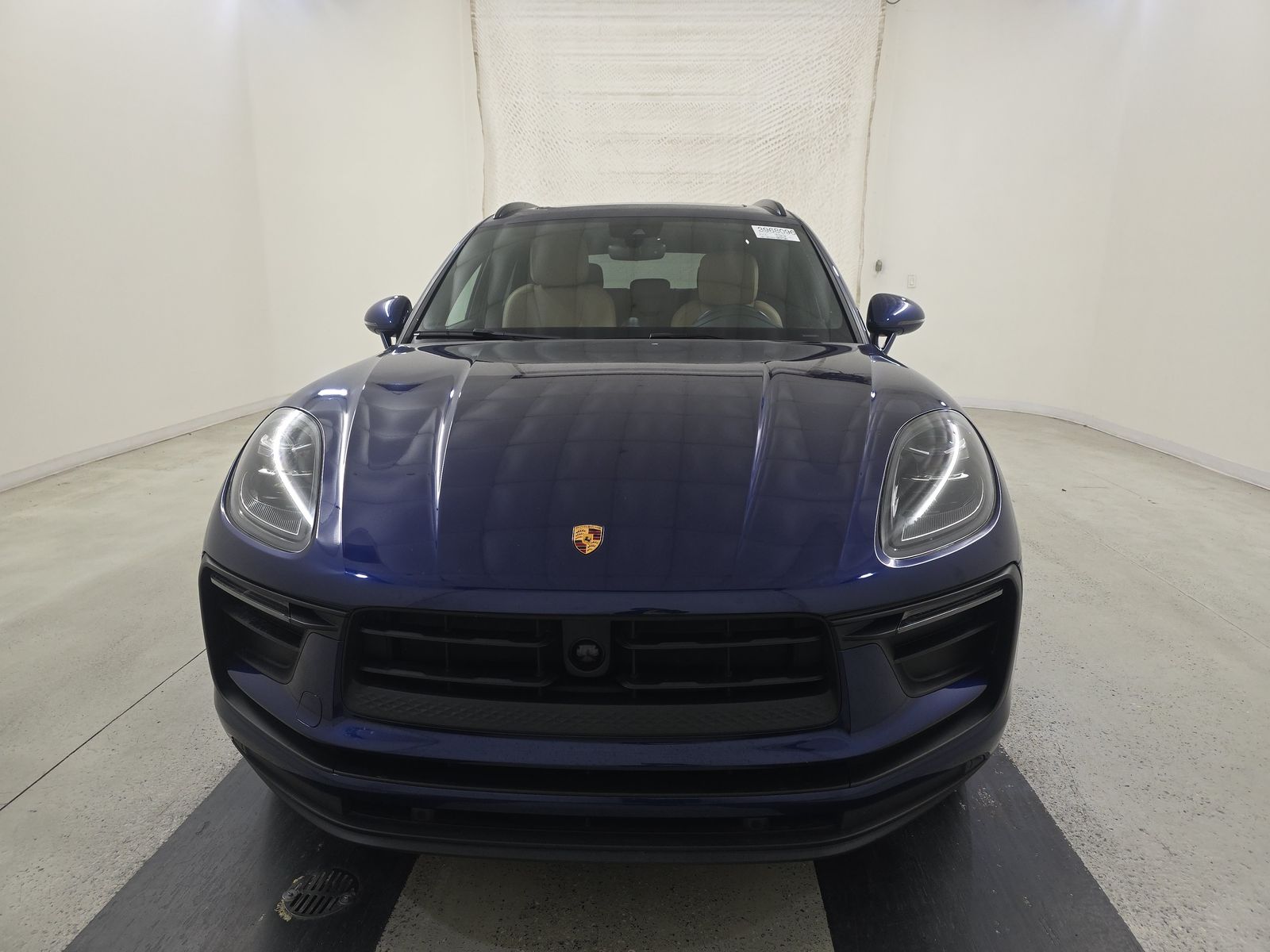 2022 Porsche Macan Base AWD