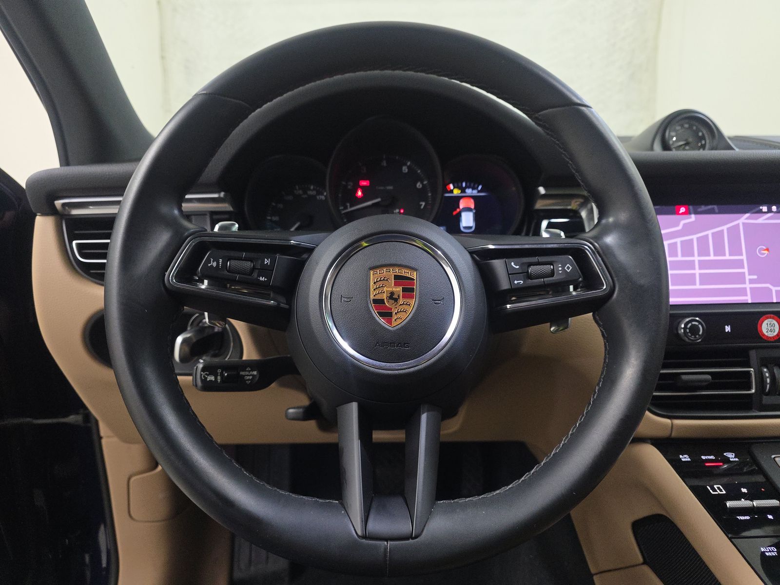 2022 Porsche Macan Base AWD