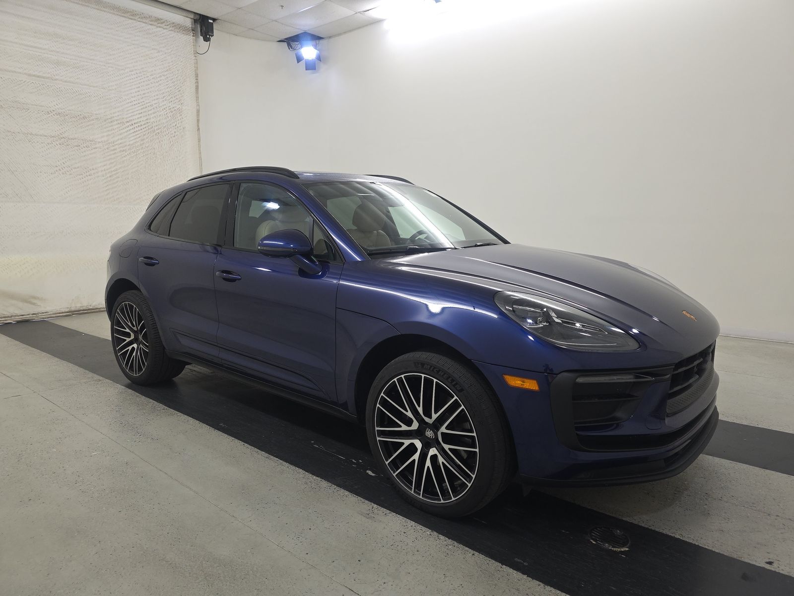 2022 Porsche Macan Base AWD