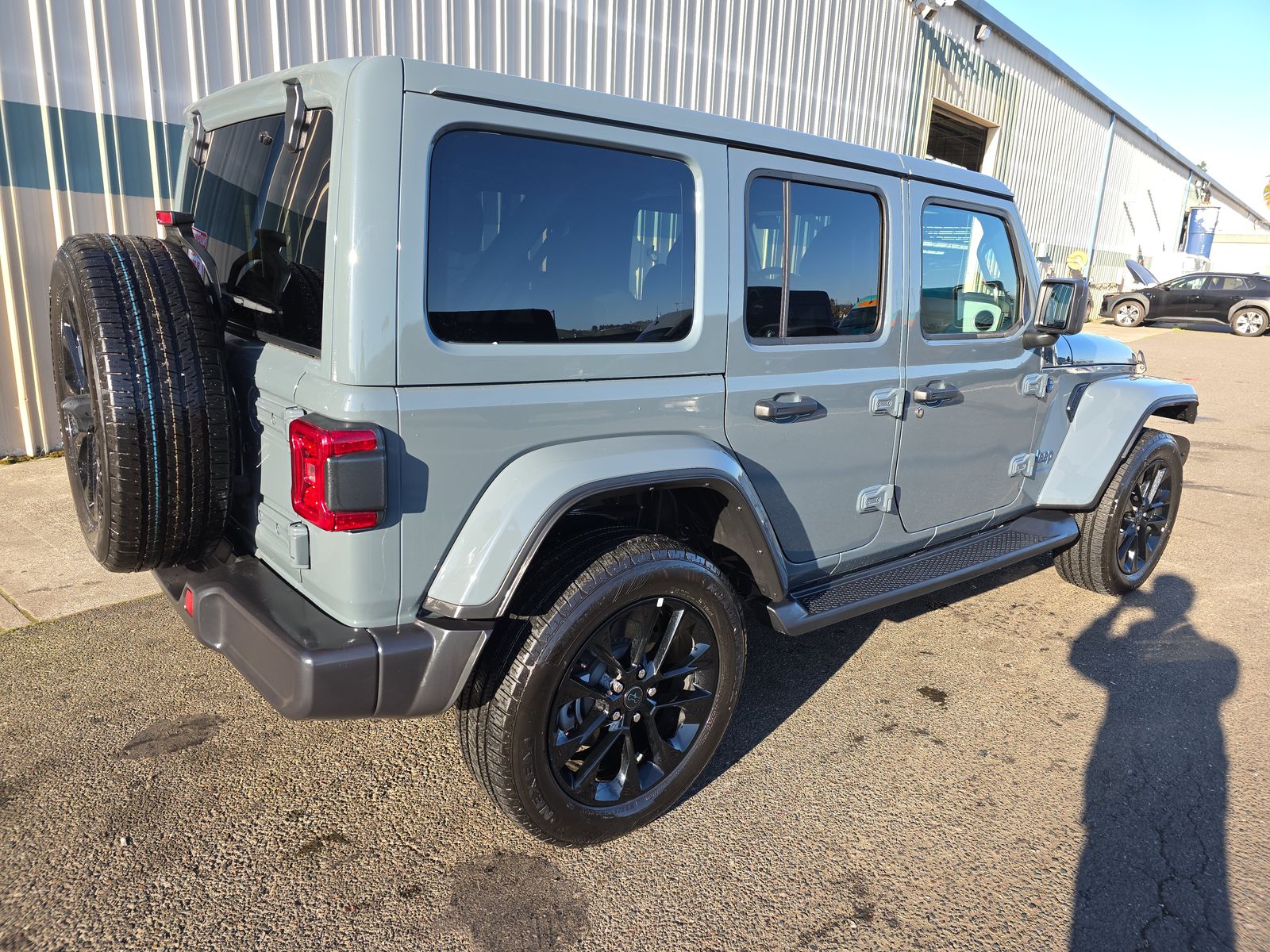 2025 Jeep Wrangler 4xe Sahara AWD