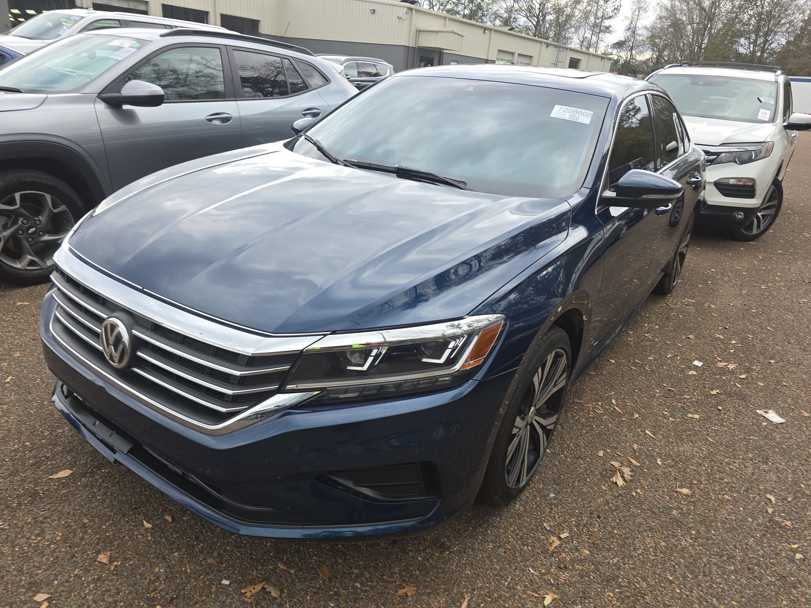 2022 Volkswagen Passat 2.0T SE FWD