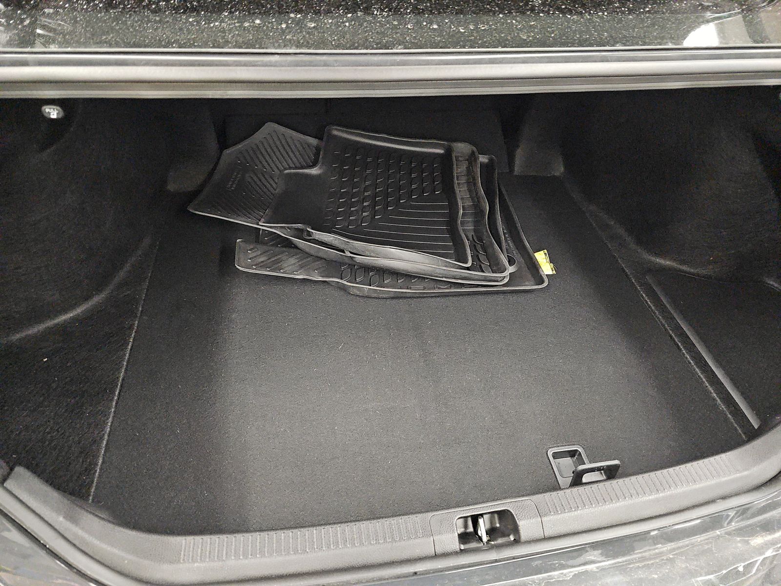 2025 Toyota Camry SE FWD