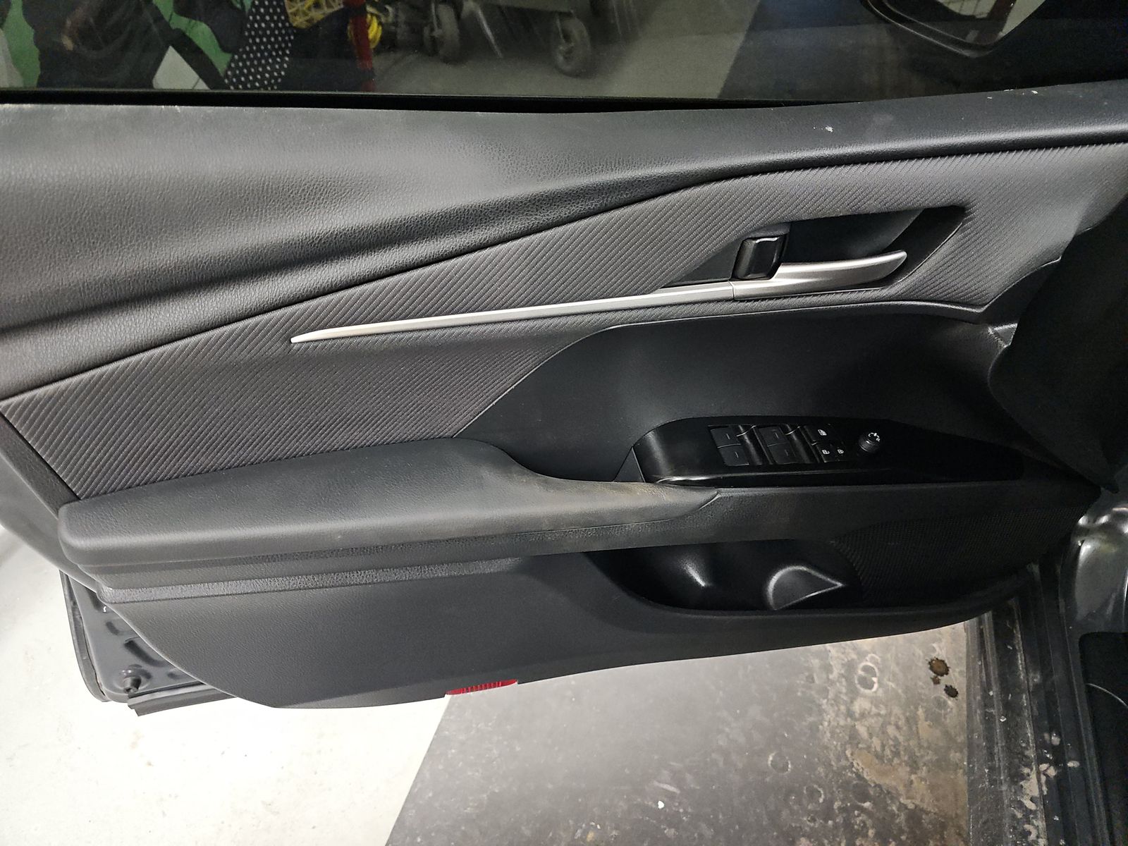 2025 Toyota Camry SE FWD