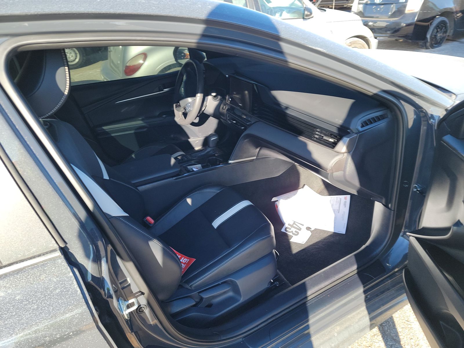 2025 Toyota Camry SE FWD