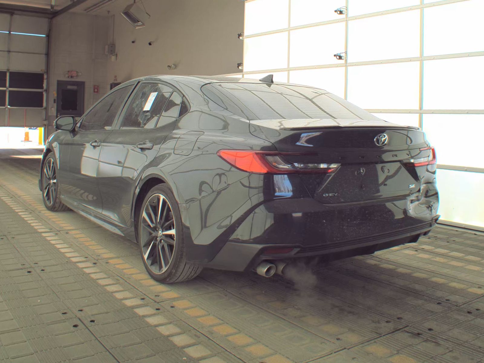 2025 Toyota Camry SE FWD