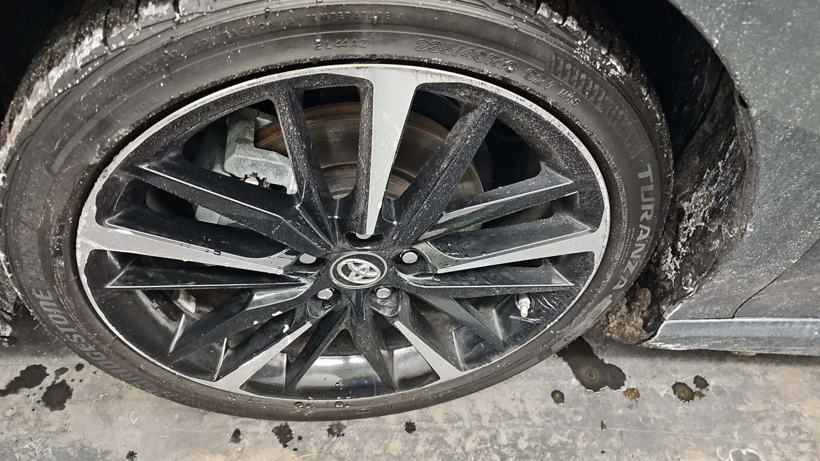 2025 Toyota Camry SE FWD