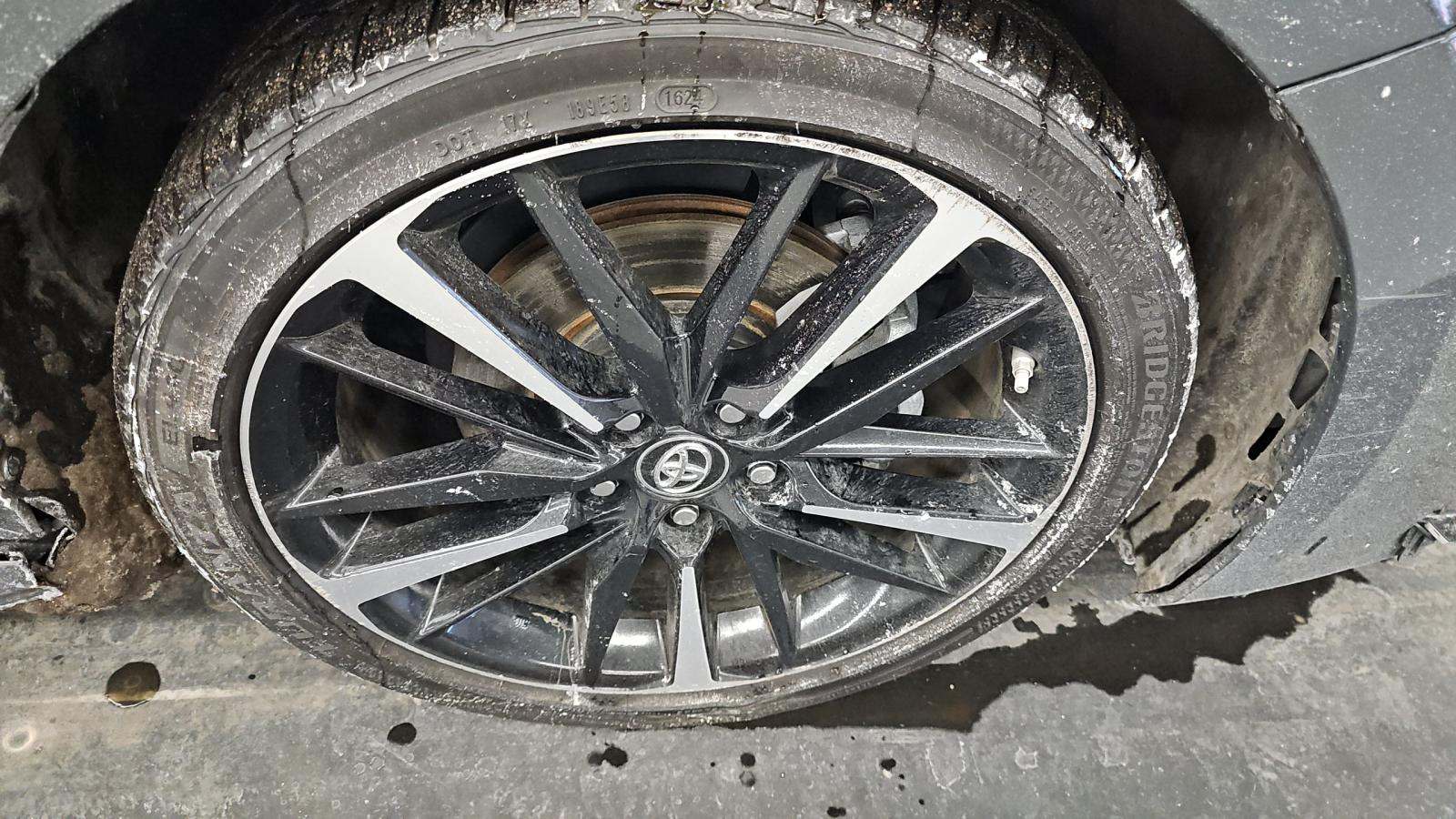 2025 Toyota Camry SE FWD