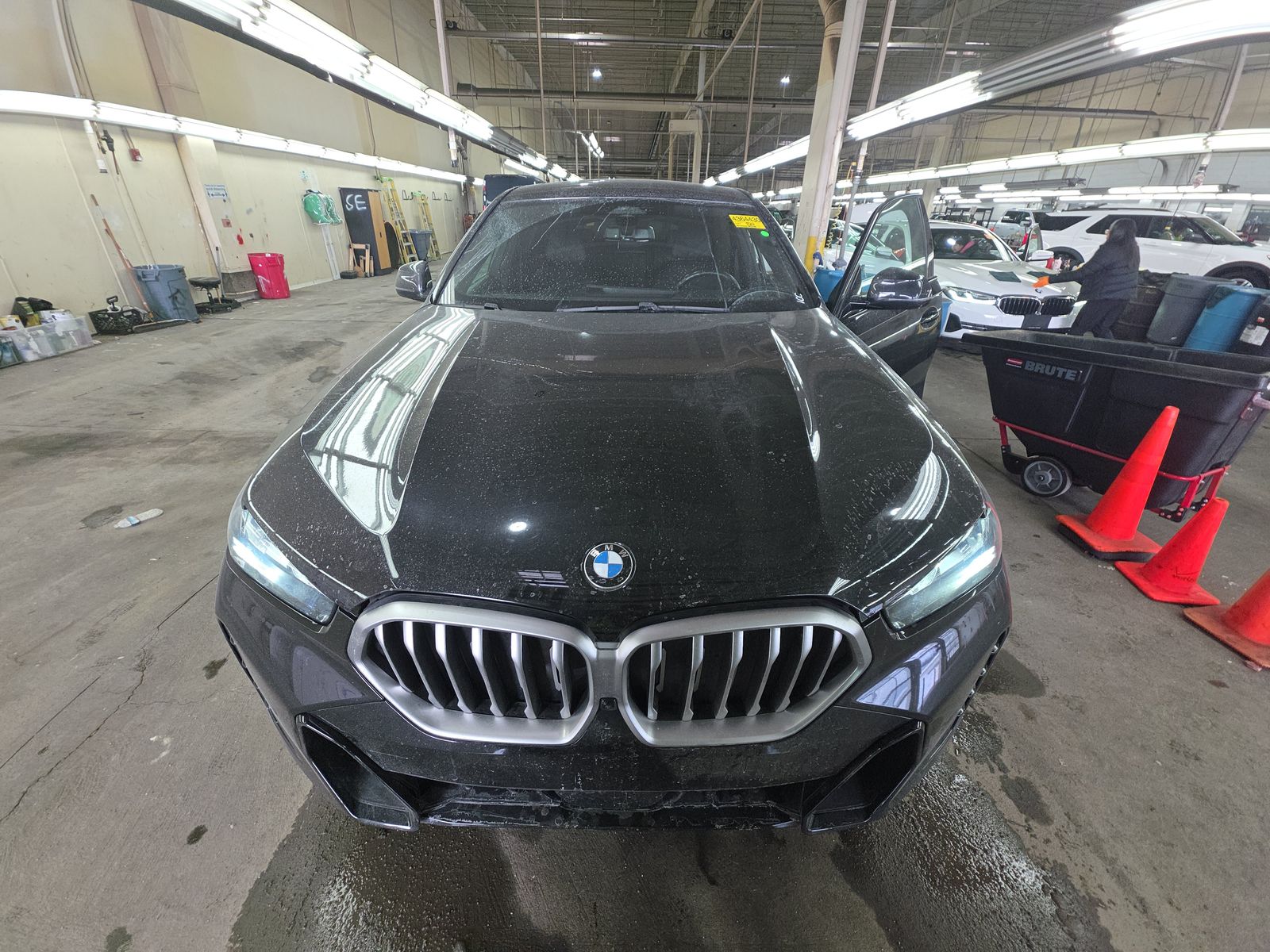 2025 BMW X6 xDrive40i AWD