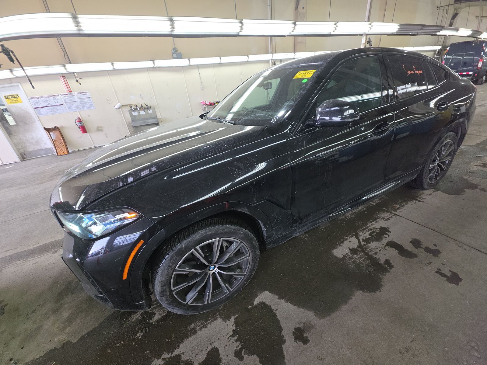 2025 BMW X6 xDrive40i AWD