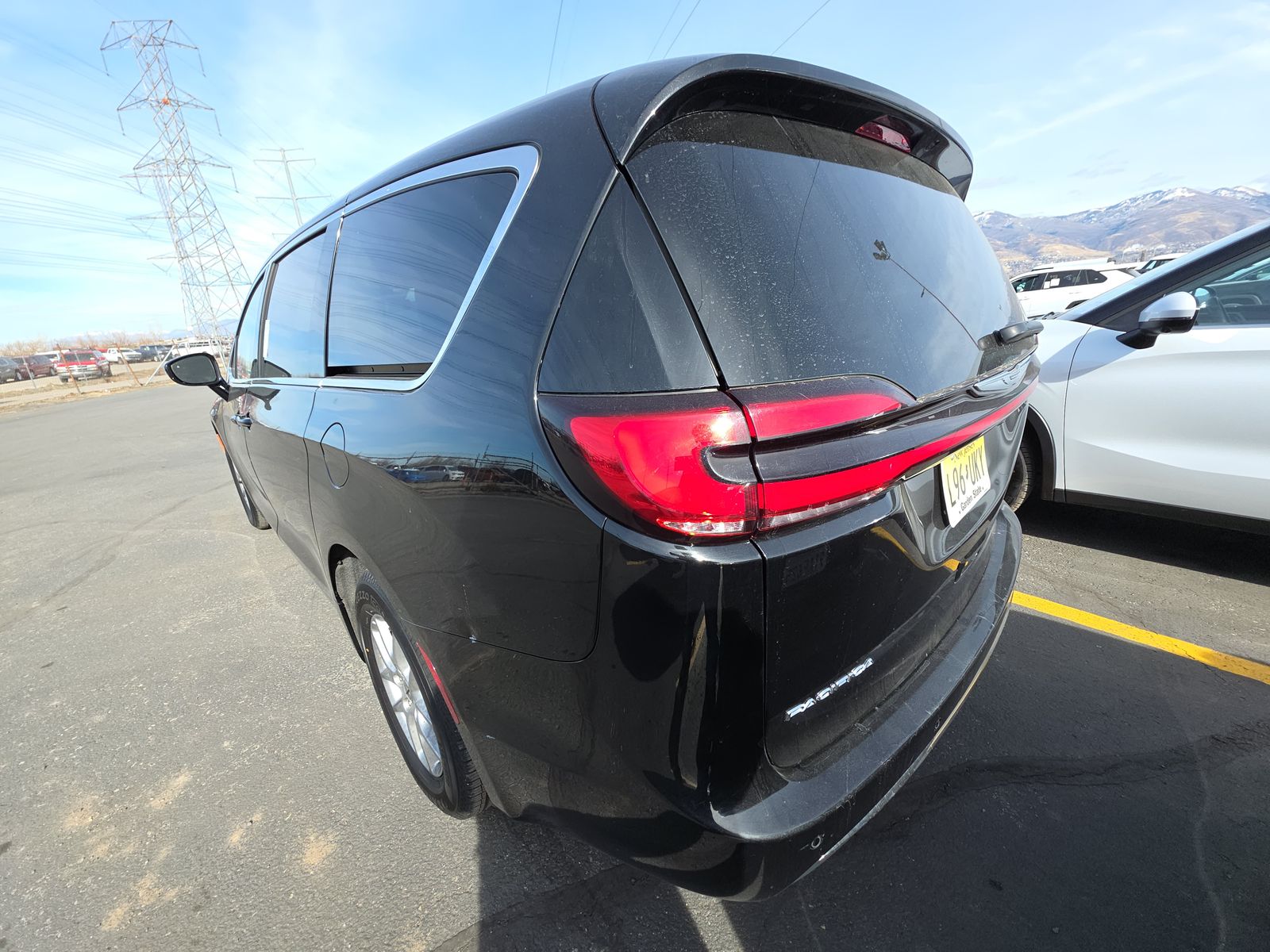 2024 Chrysler Pacifica Touring L FWD