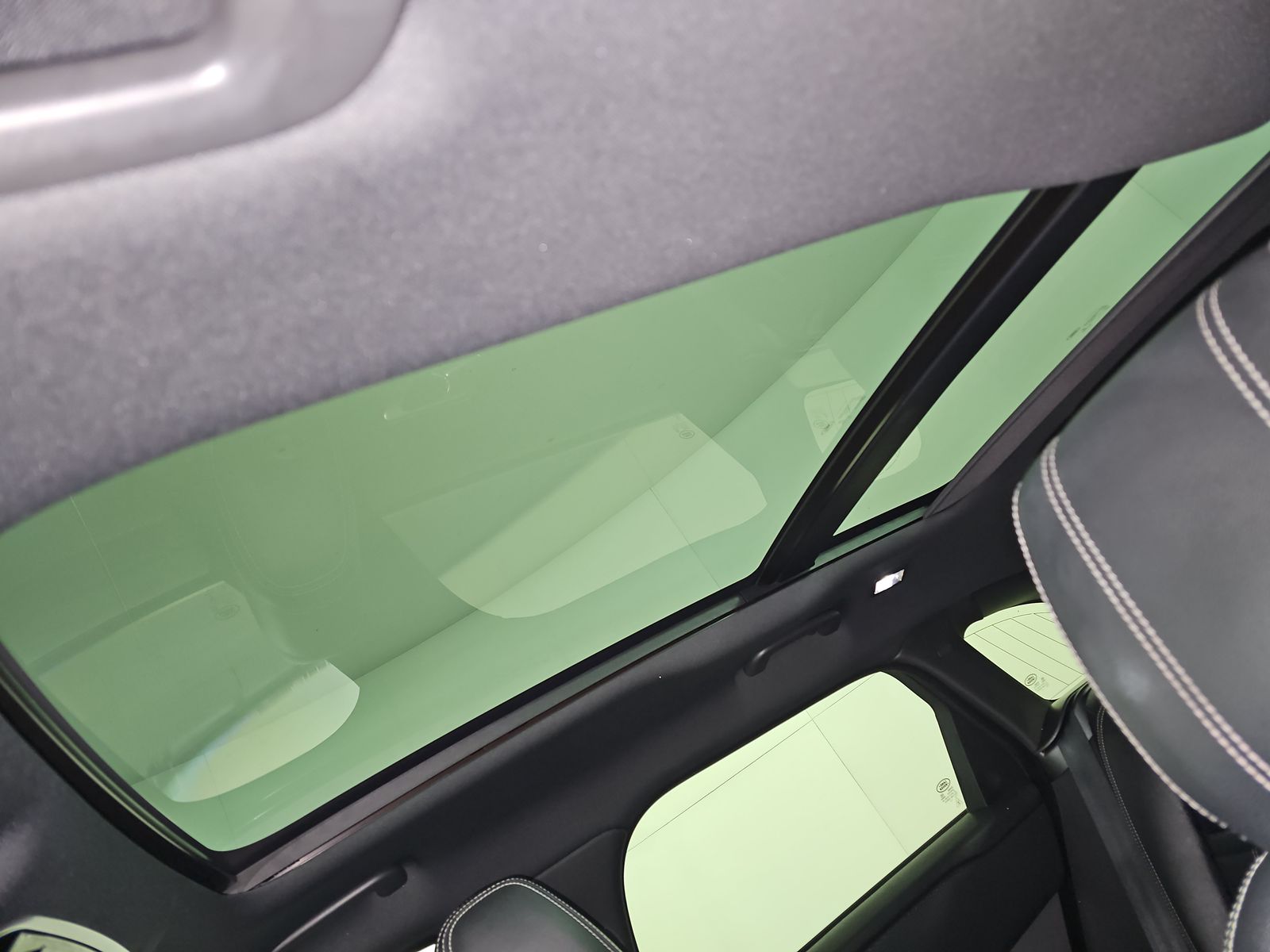 2022 Land Rover Range Rover Velar R-Dynamic S AWD