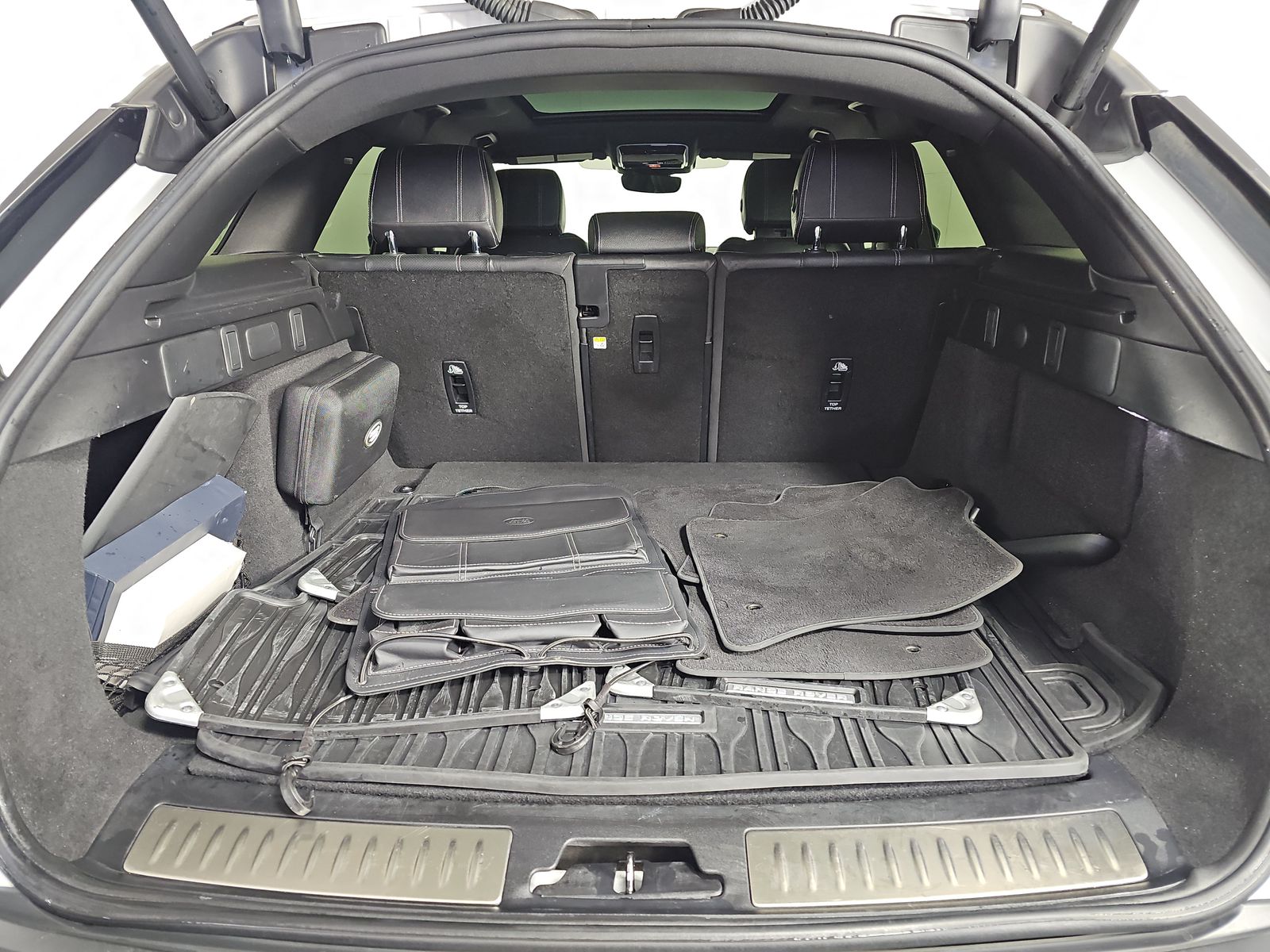 2022 Land Rover Range Rover Velar R-Dynamic S AWD