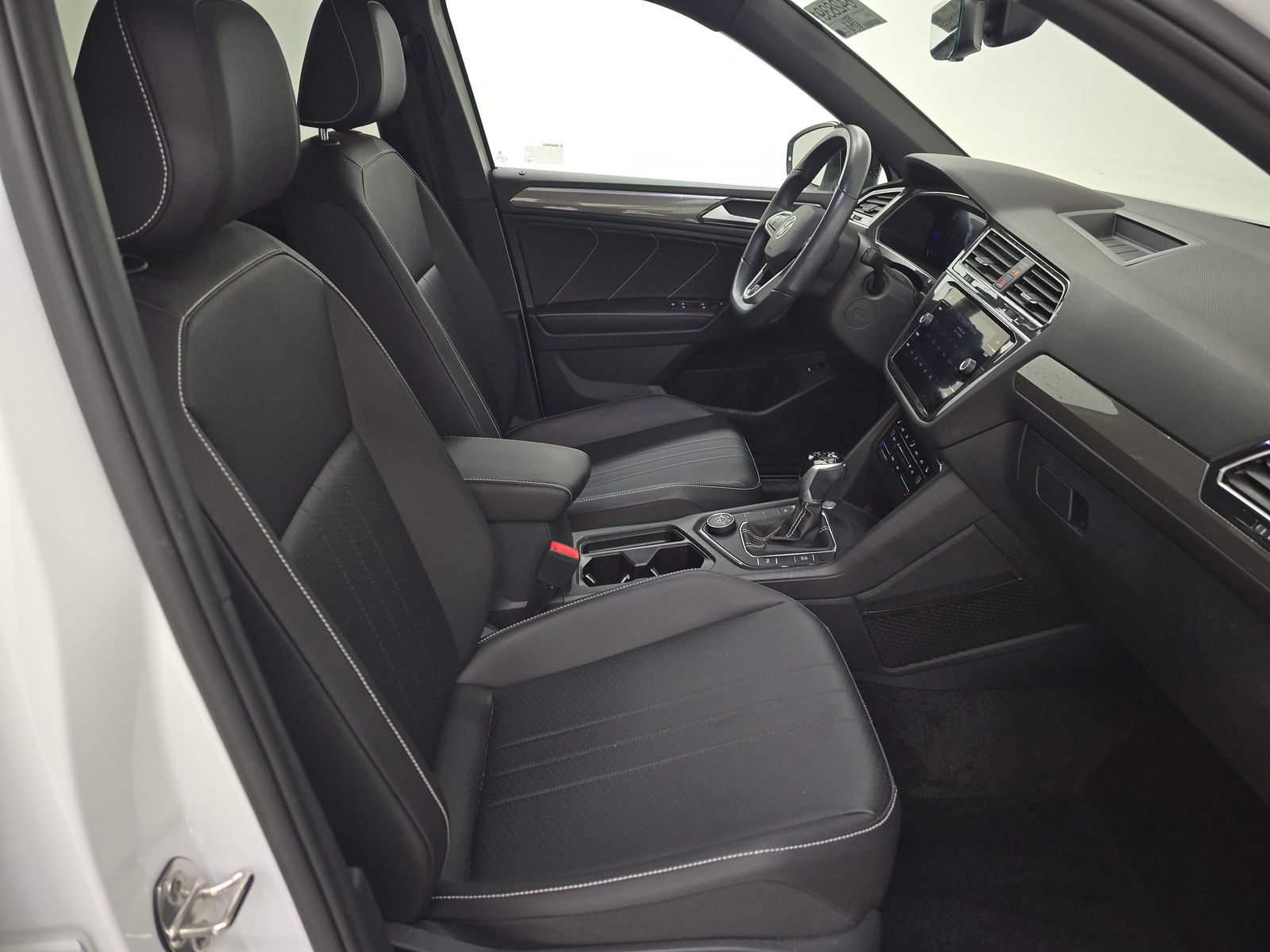 2022 Volkswagen Tiguan 2.0T SE R-Line Black AWD