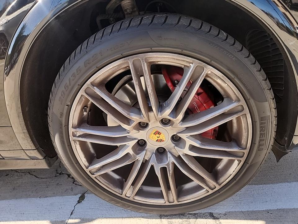 2017 Porsche Cayenne GTS AWD